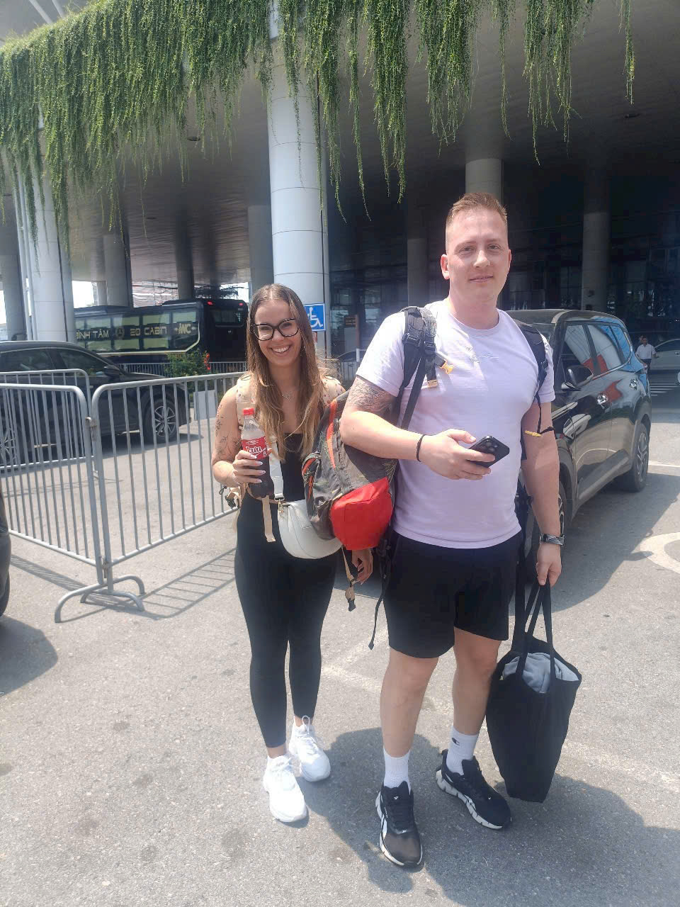 Nhà Xe Hữu Quân Mang Lại Hạnh Phúc Trên Từng Chuyến Xe